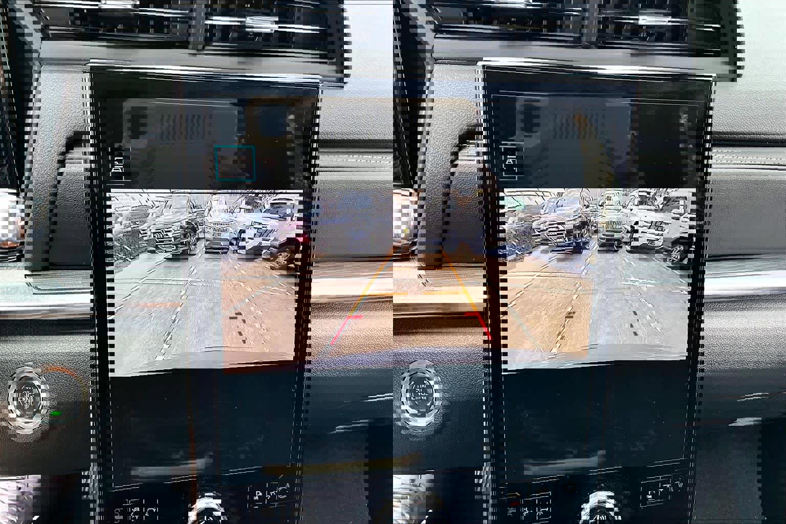 Used 2025 GMC Terrain Elevation image 25