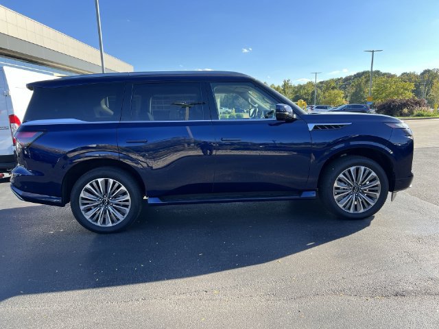 Used 2025 INFINITI QX80 Sensory AWD/4WD image 2
