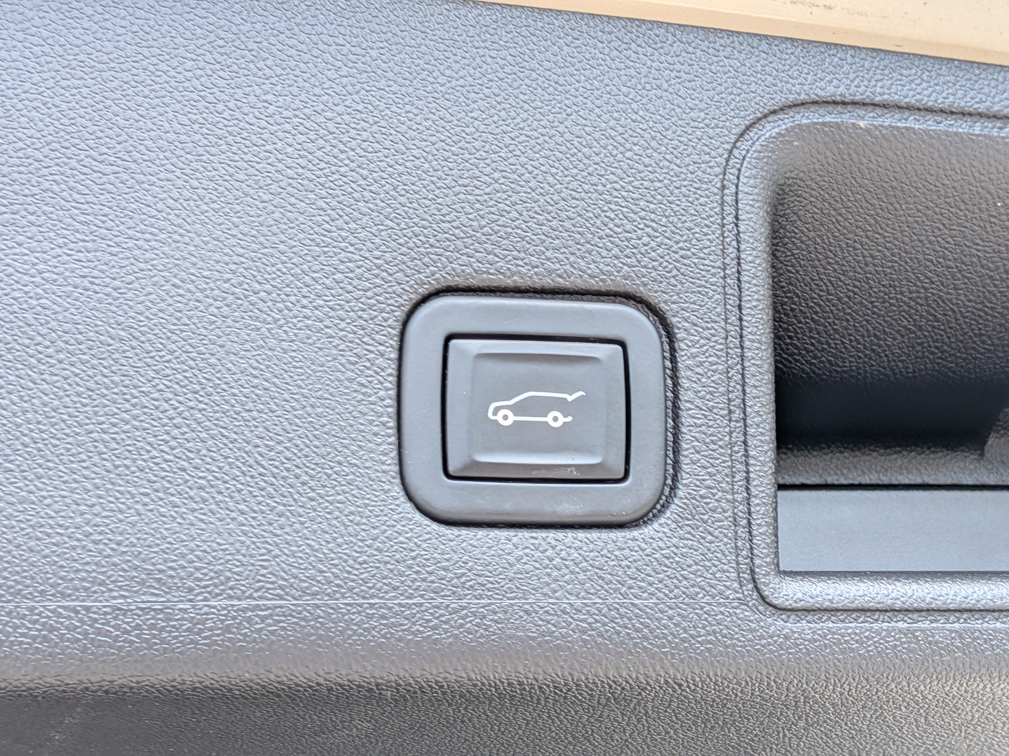 Used 2022 GMC Terrain AT4 w/ Infotainment Package II AWD/4WD image 14