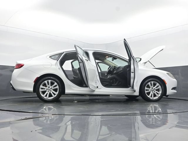Used 2016 Chrysler 200 Limited w/ Convenience Group FWD image 59
