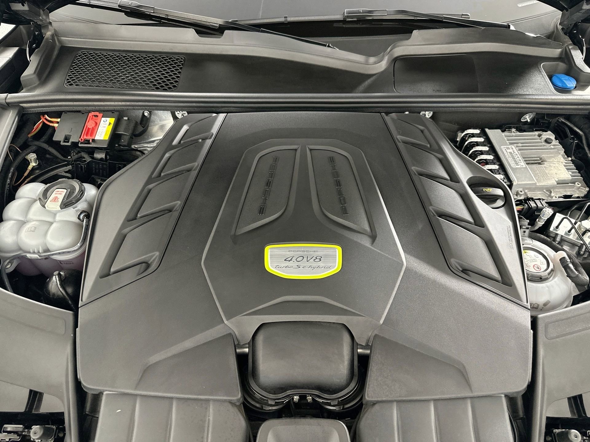 Certified 2023 Porsche Cayenne Turbo S image 37