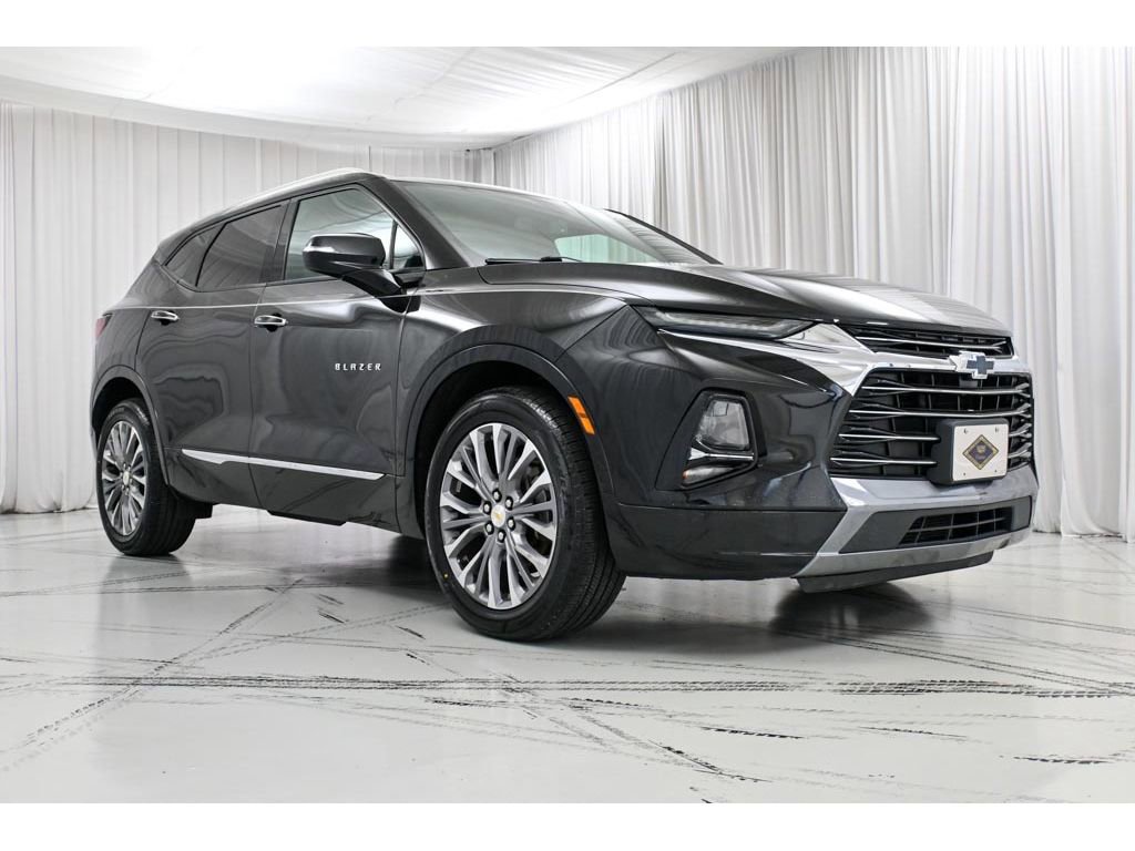 Used 2020 Chevrolet Blazer Premier image 2