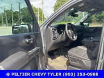 Used 2023 Chevrolet Silverado 1500 Custom image 13