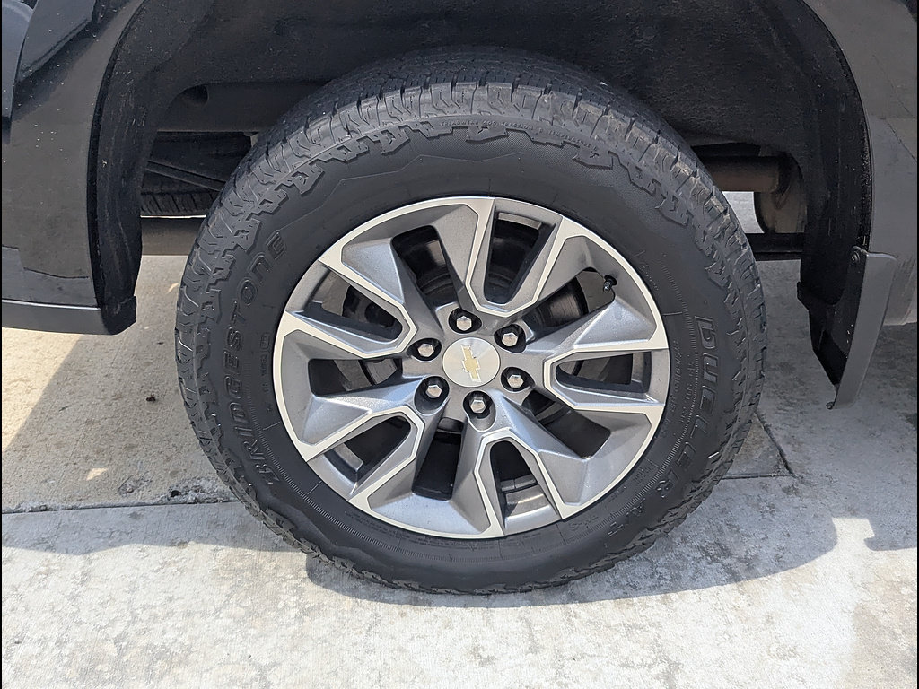 Used 2019 Chevrolet Silverado 1500 LT w/ All-Star Edition AWD/4WD image 18