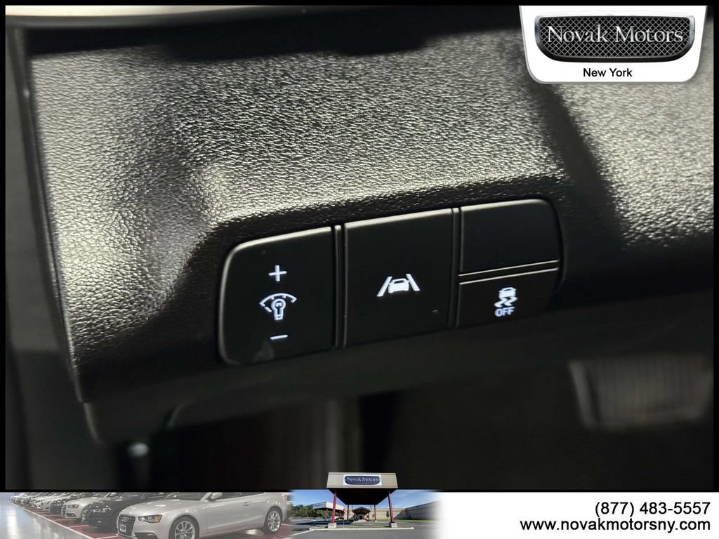 Used 2021 Hyundai Elantra SEL FWD image 16