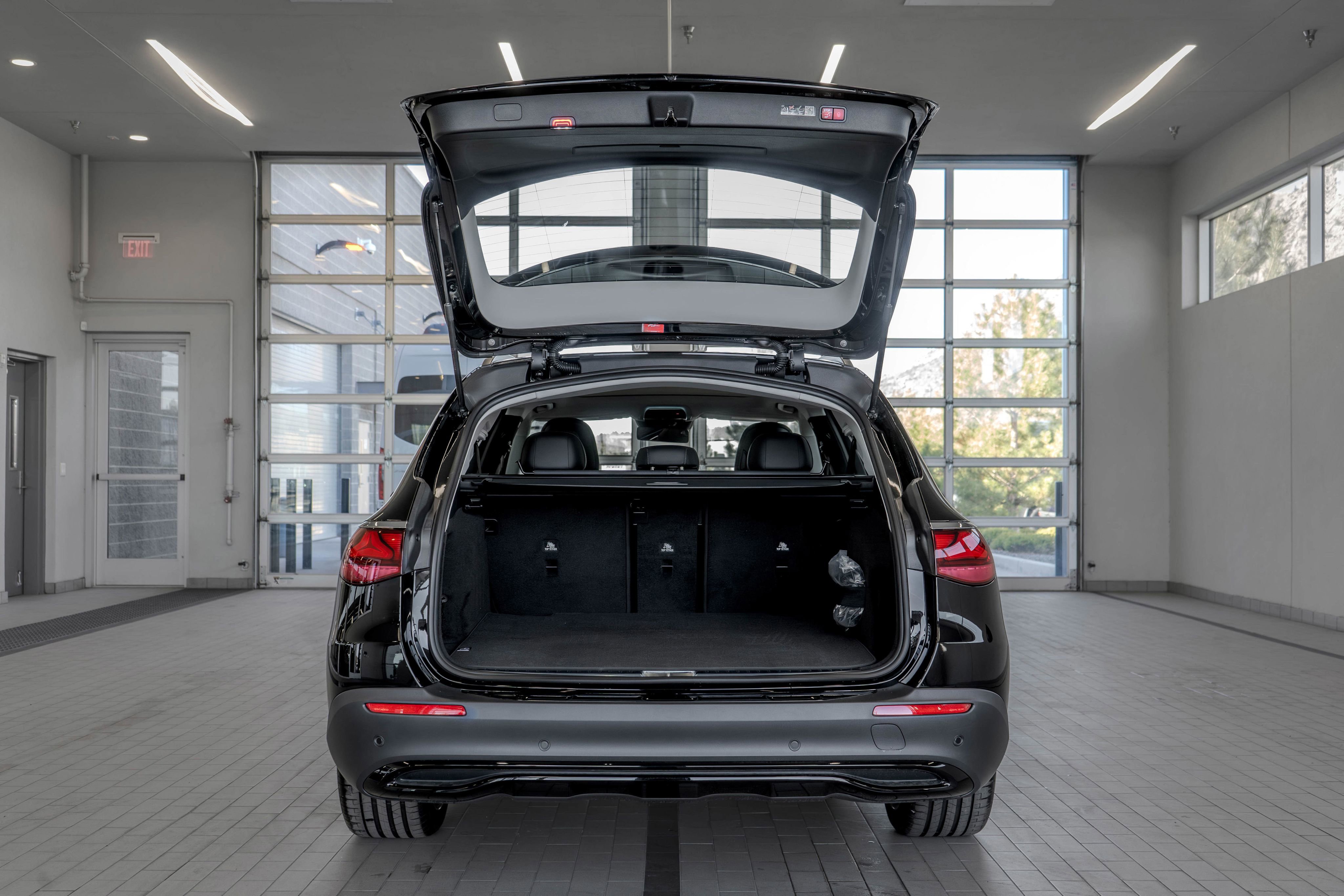 Used 2025 Mercedes-Benz E 450 4MATIC All-Terrain Wagon image 15