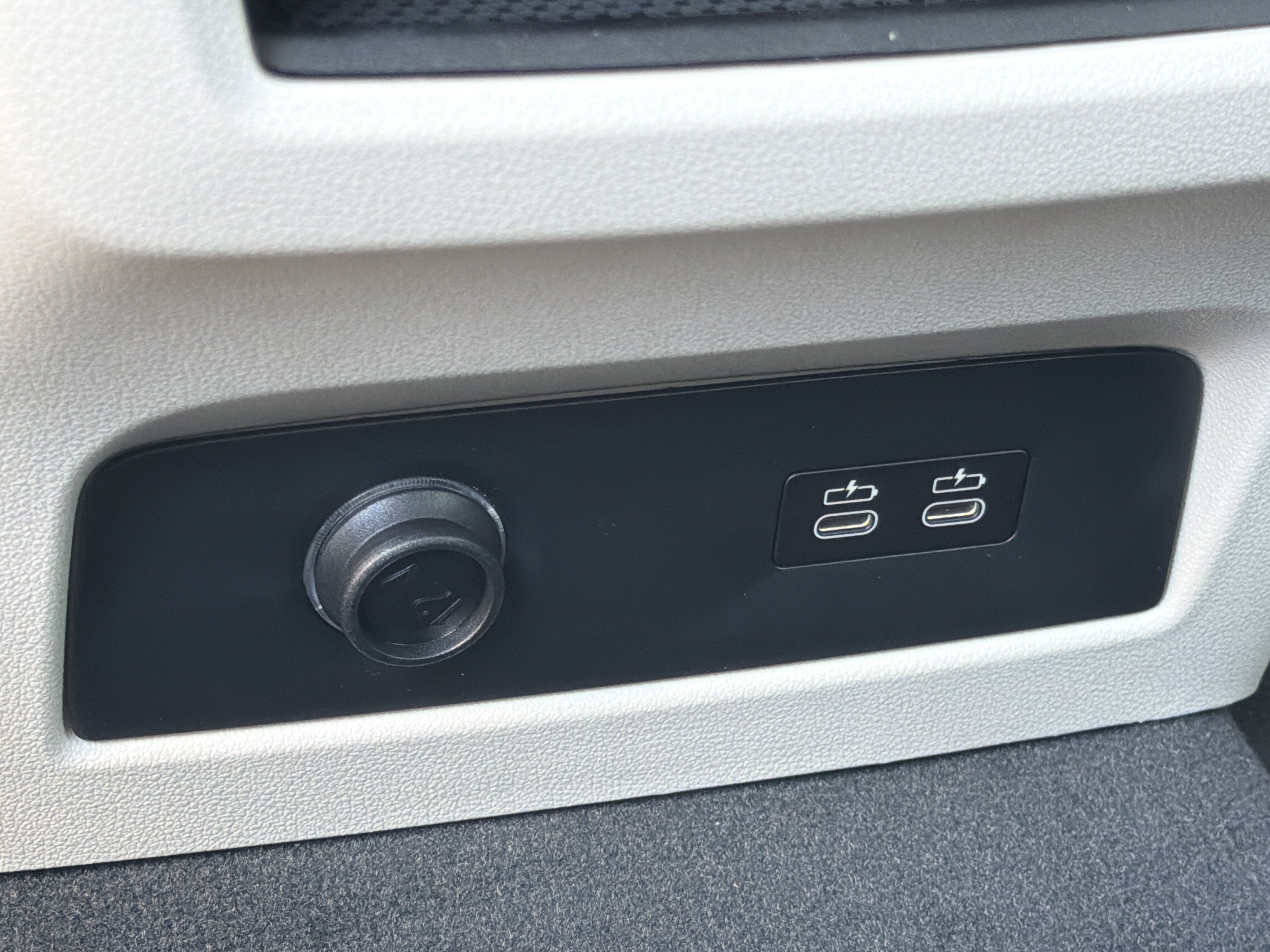 New 2027 BMW X7 M60i AWD/4WD image 23