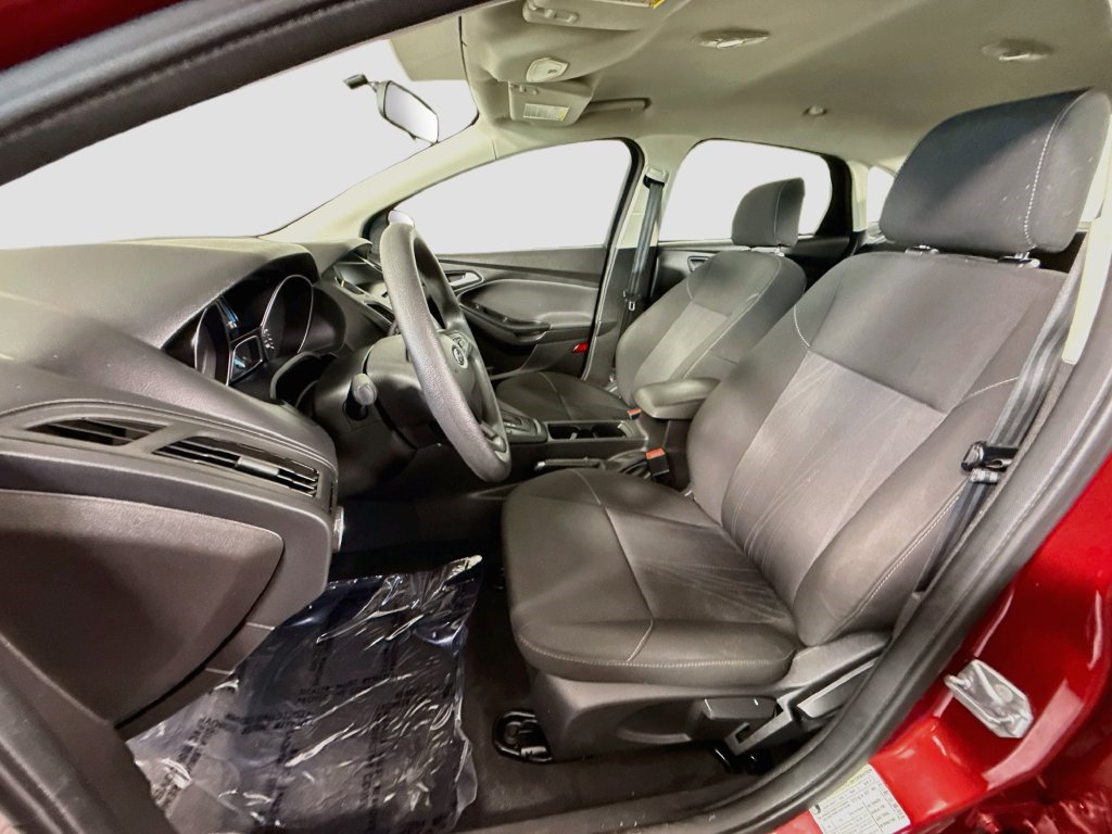 Used 2017 Ford Focus SE FWD image 20