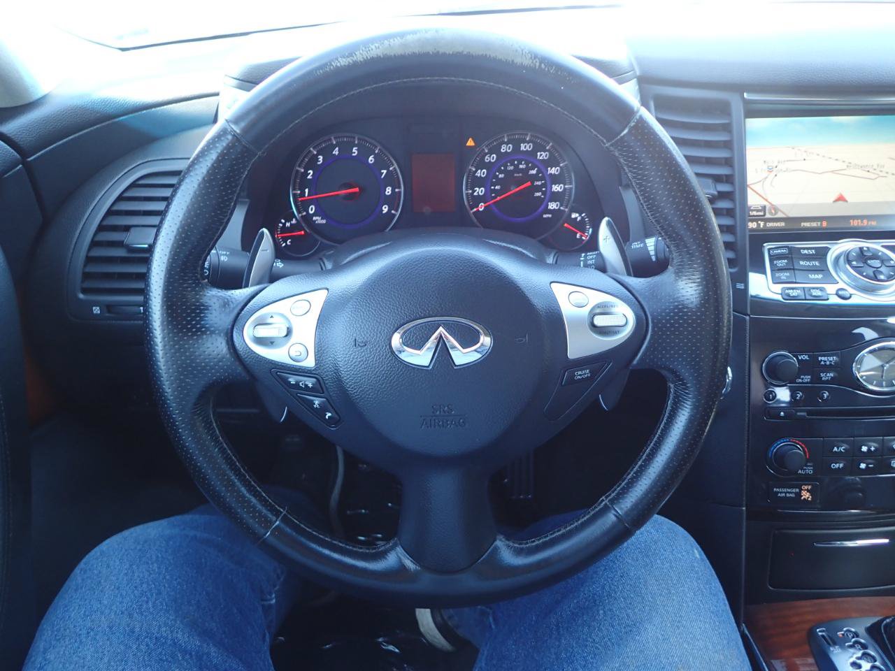 Used 2009 INFINITI FX35 AWD w/ Navigation Pkg image 16
