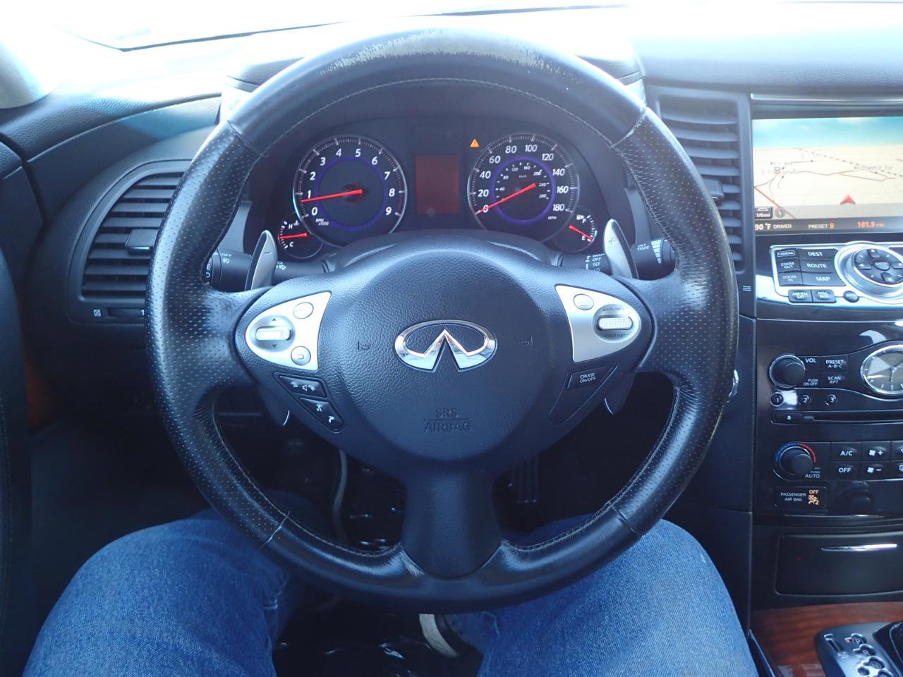 Used 2009 INFINITI FX35 AWD w/ Navigation Pkg image 16