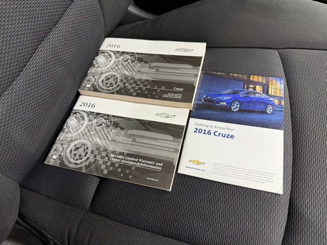 Used 2016 Chevrolet Cruze LT FWD image 20
