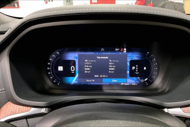 Certified 2025 Volvo V60 B5 Cross Country Ultra AWD/4WD image 21