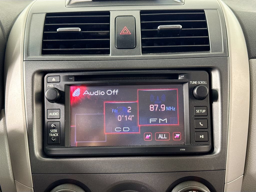 Used 2013 Toyota Corolla LE FWD image 13