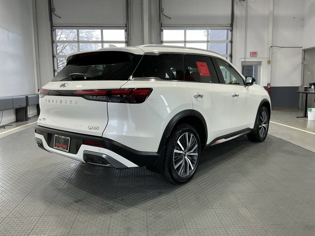 Used 2023 INFINITI QX60 Sensory w/ Vision Package image 47
