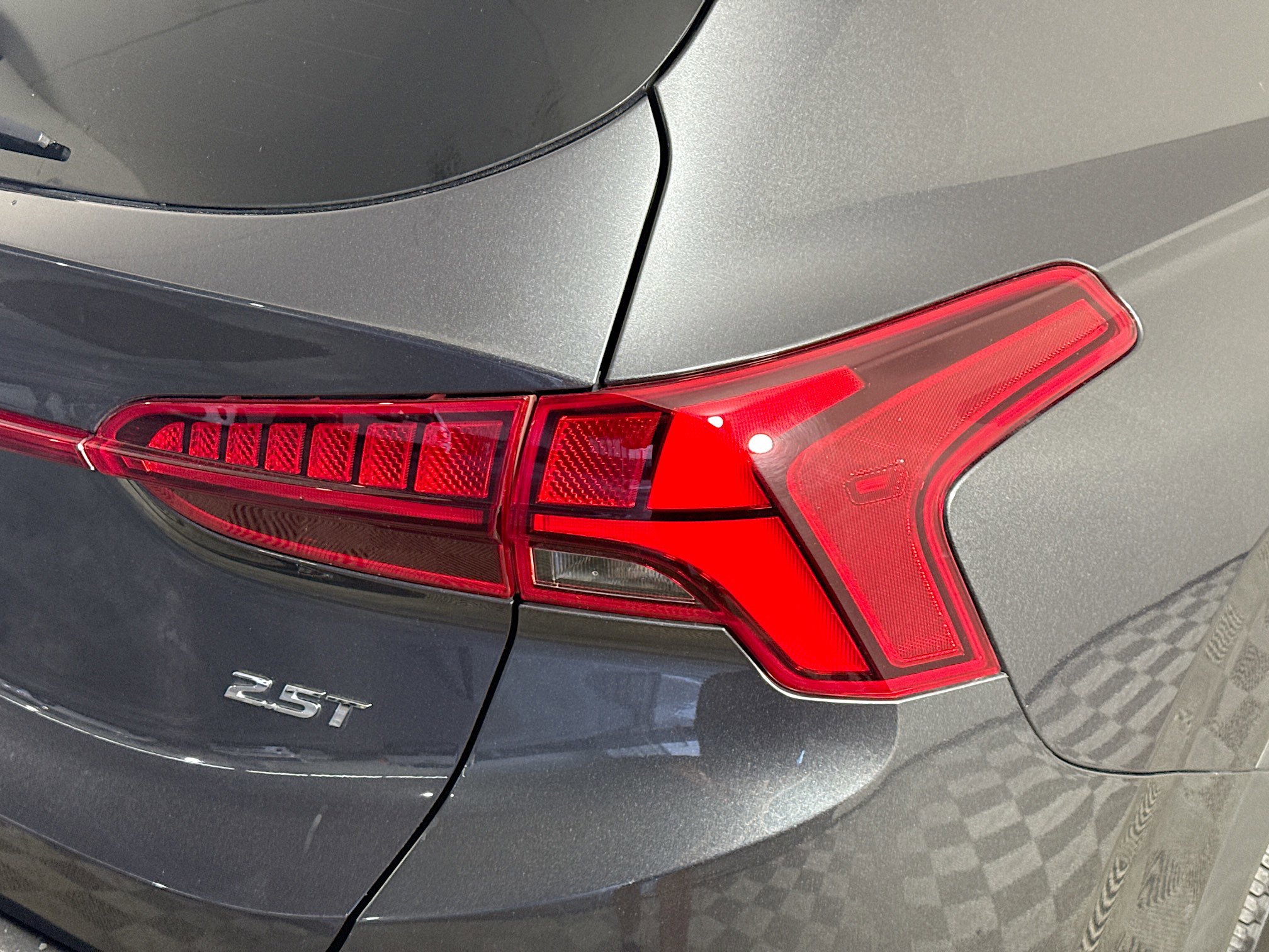 Used 2022 Hyundai Santa Fe Limited image 34