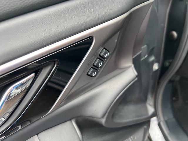 Used 2025 Subaru Outback Limited w/ Popular Package #2 image 50