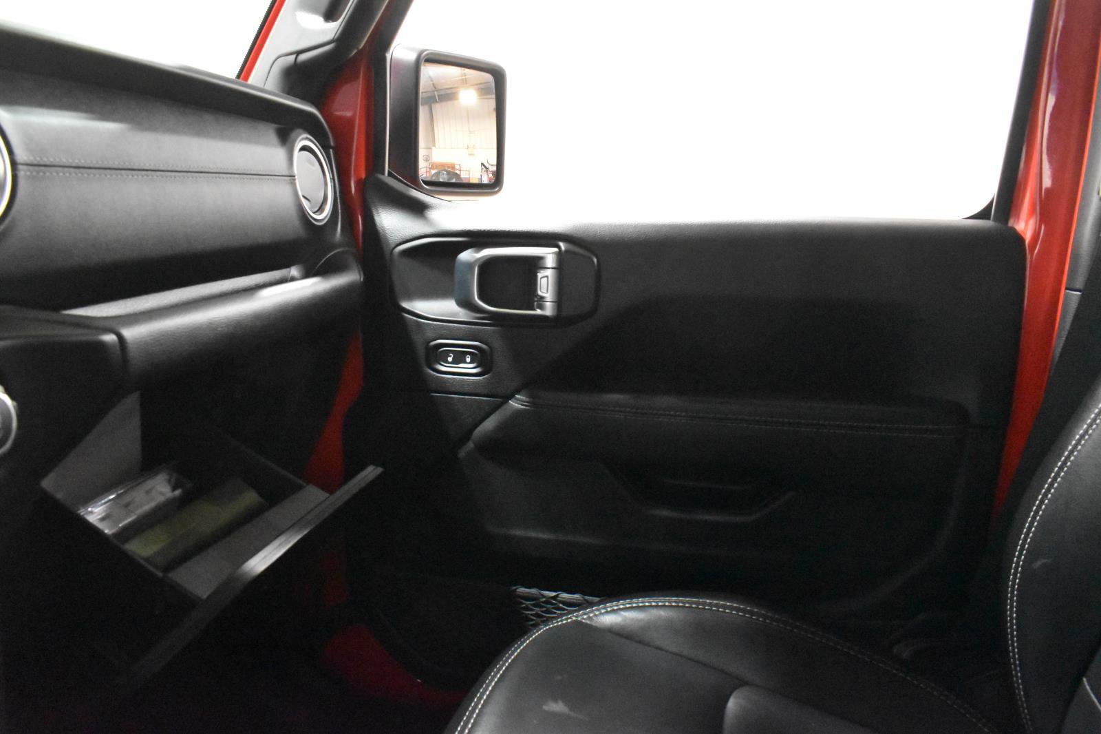 Used 2022 Jeep Wrangler Unlimited Sahara w/ Cold Weather Group image 20