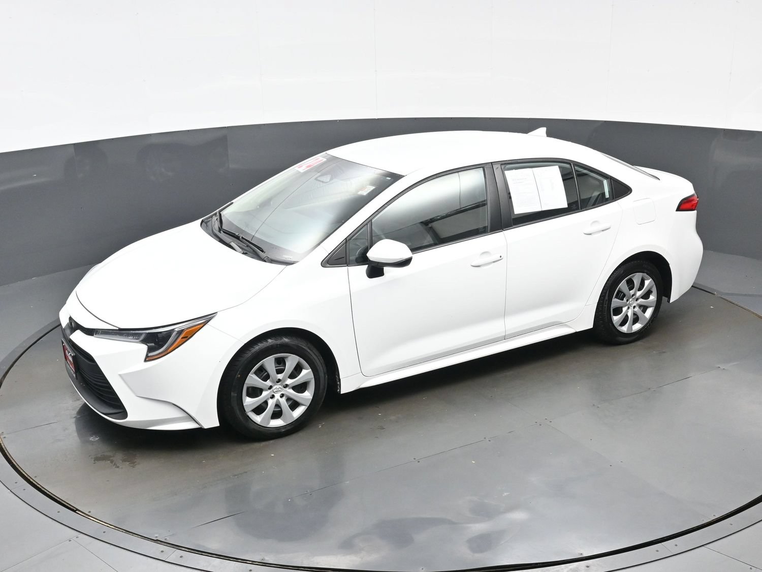 Used 2024 Toyota Corolla LE FWD image 35