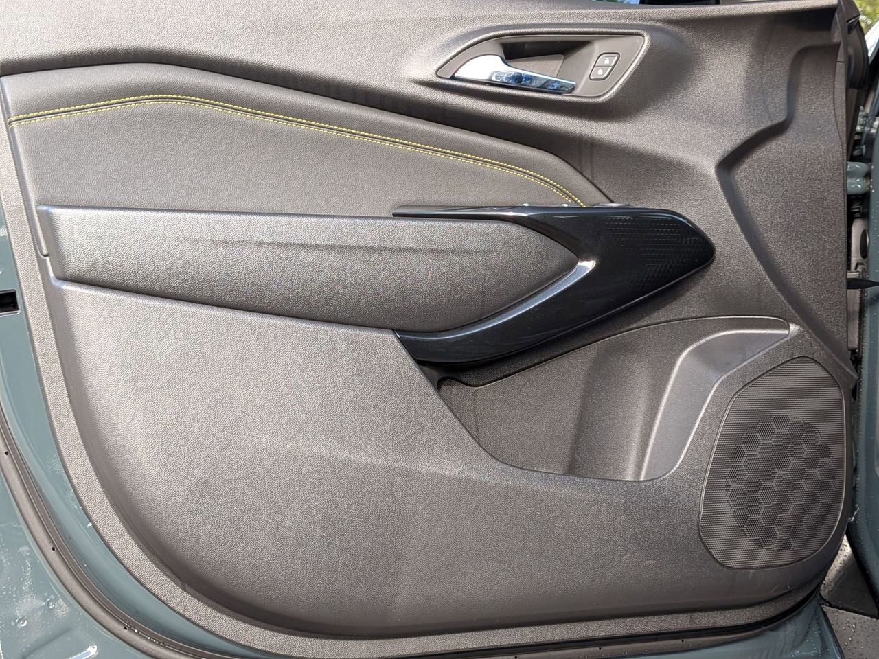 New 2026 Chevrolet Trax LT w/ Driver Confidence Package image 7