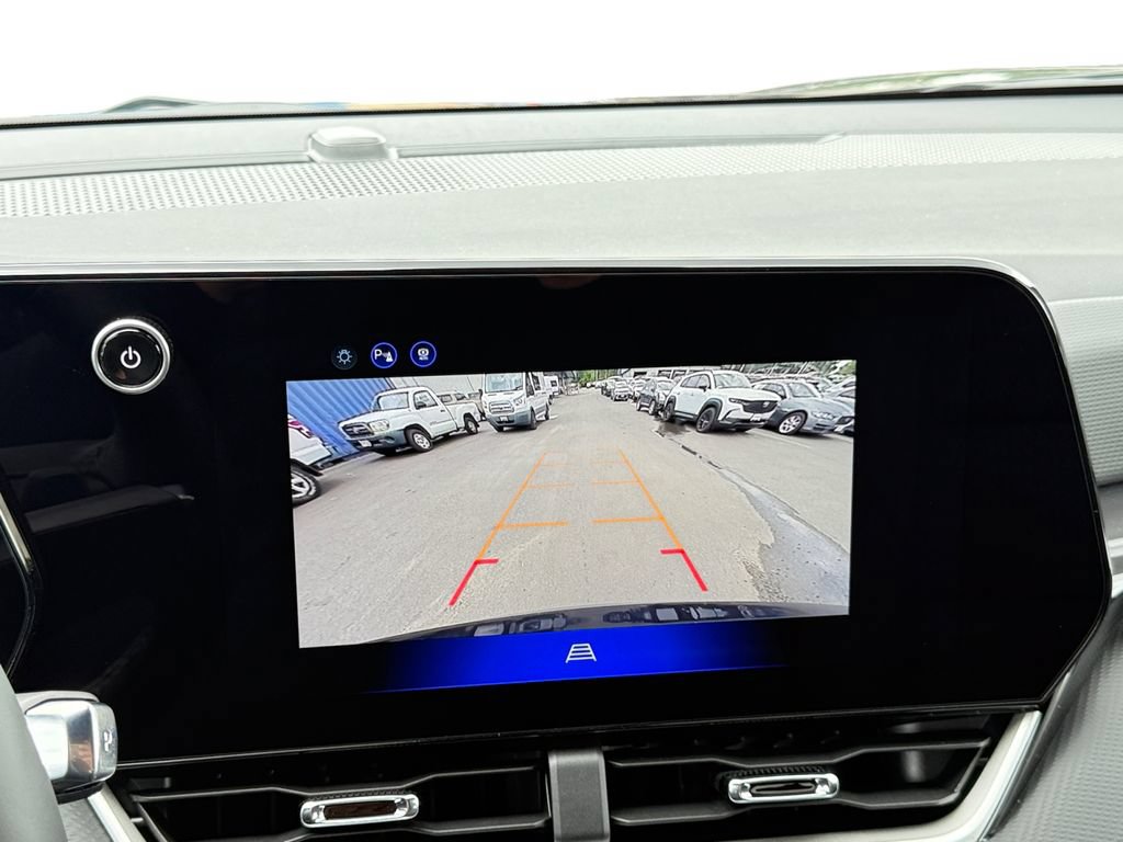 New 2027 Chevrolet Equinox LT FWD image 15