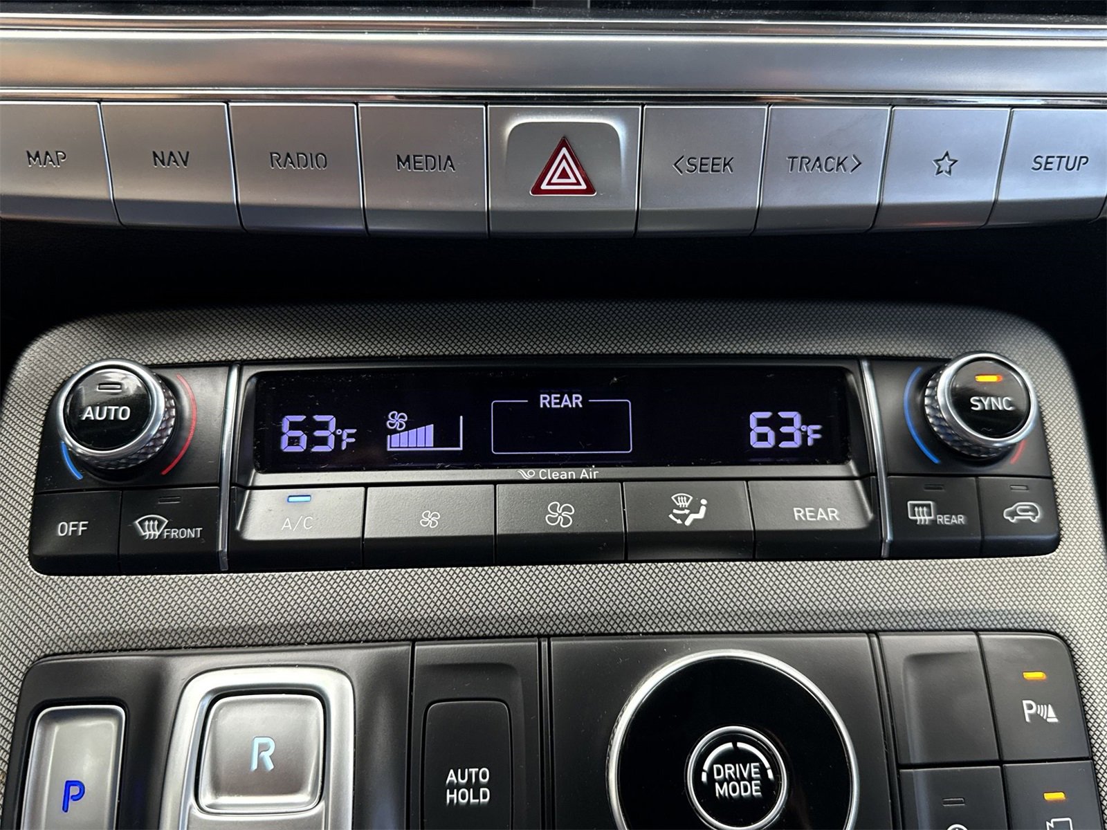 Used 2021 Hyundai Palisade Limited image 25