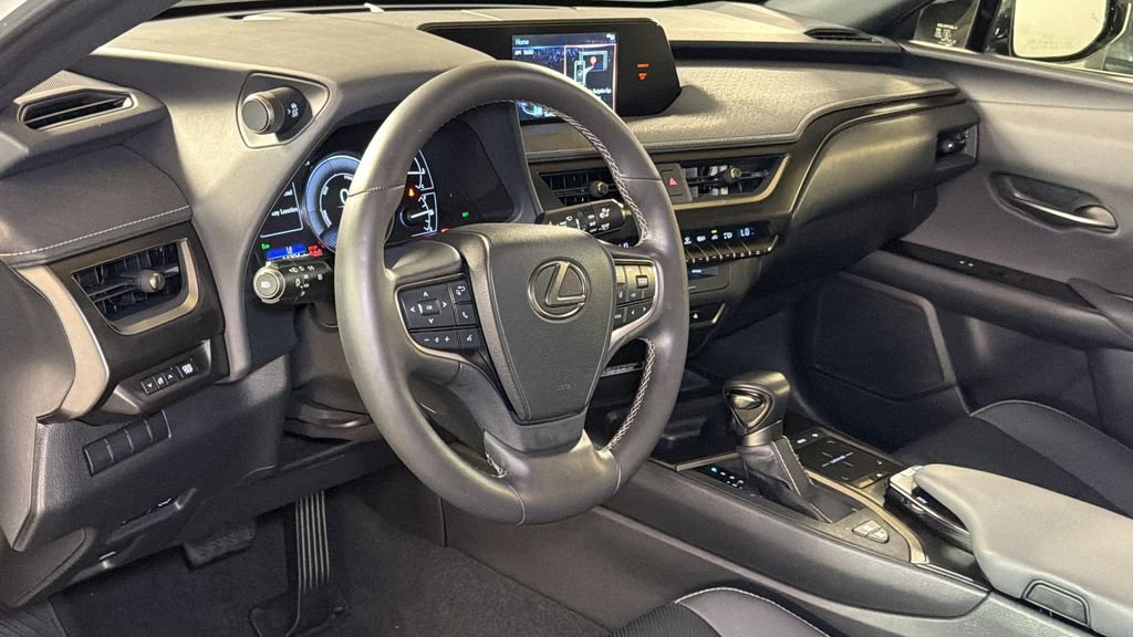 Used 2021 Lexus UX 250h w/ Premium Package AWD/4WD image 23