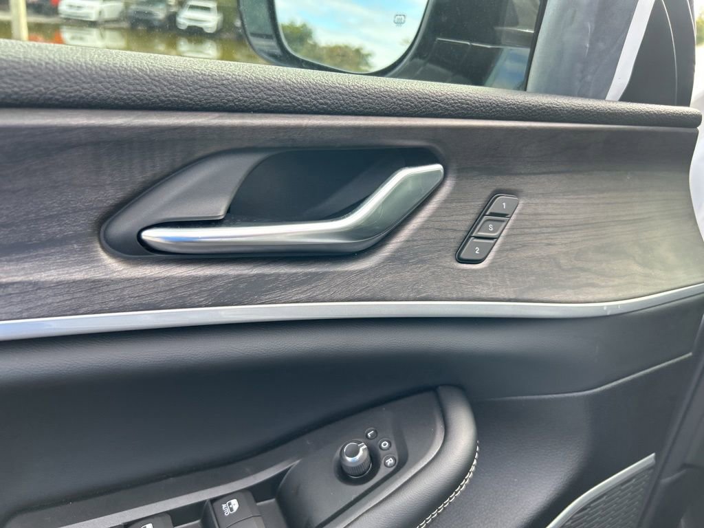 New 2026 Jeep Grand Cherokee Limited image 37