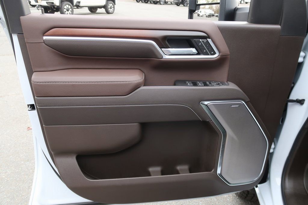 New 2026 GMC Sierra 2500 Denali w/ Denali Reserve Package image 12