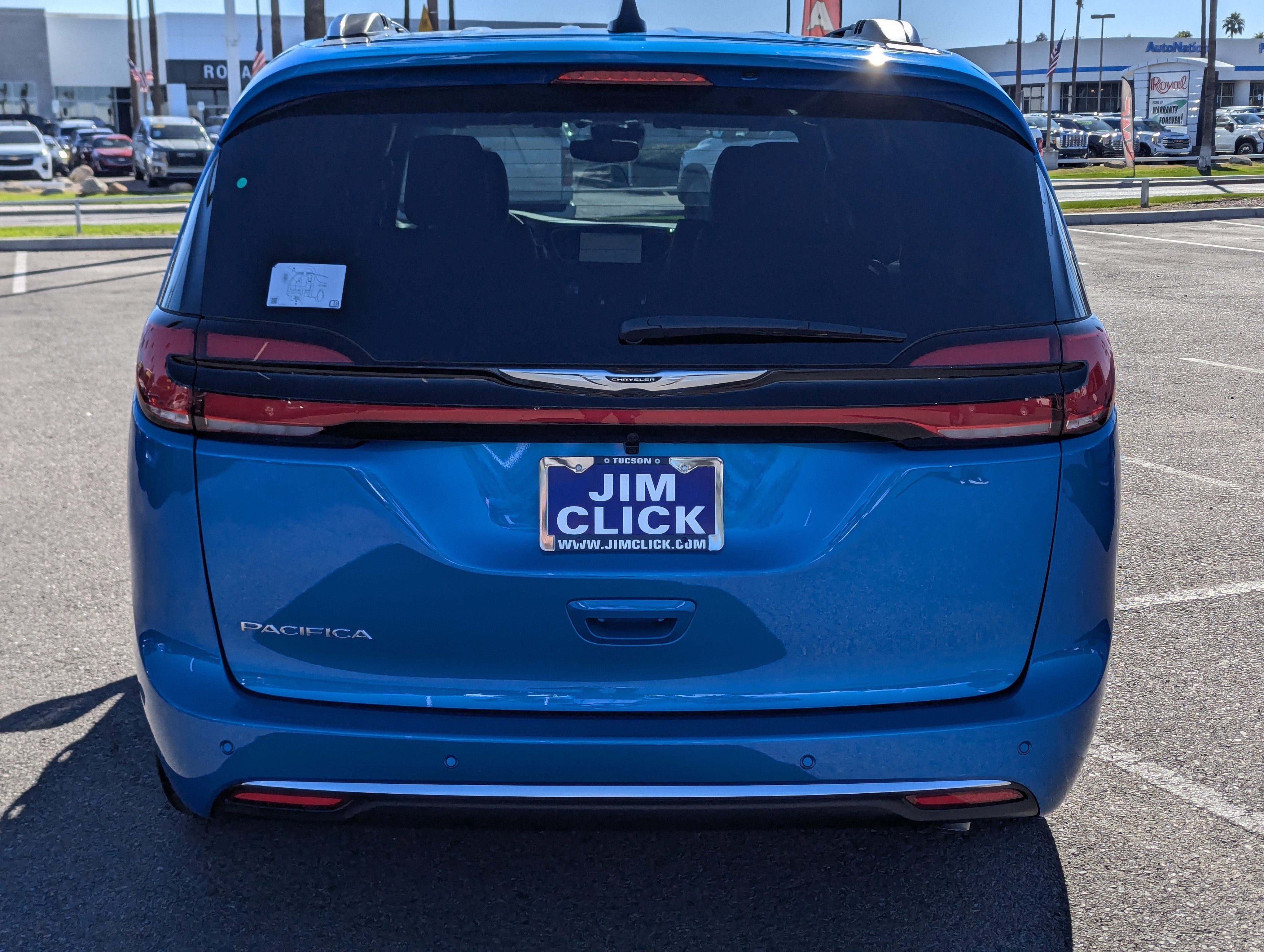 New 2026 Chrysler Pacifica Pinnacle image 3