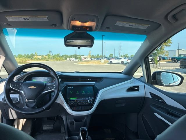 Used 2017 Chevrolet Bolt Premier w/ Driver Confidence II Package FWD image 17