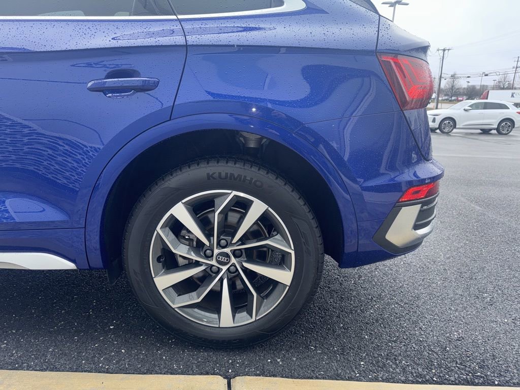 Used 2023 Audi Q5 2.0T Premium w/ Convenience Package image 34