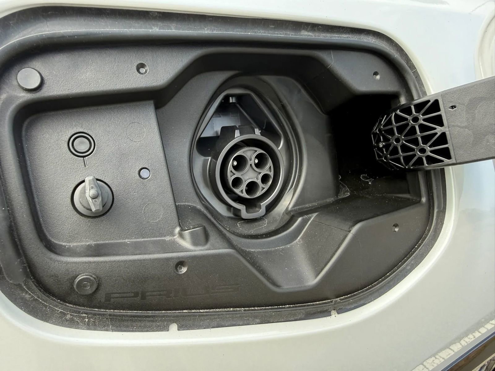 Used 2026 Toyota Prius Plug-In Hybrid FWD image 40