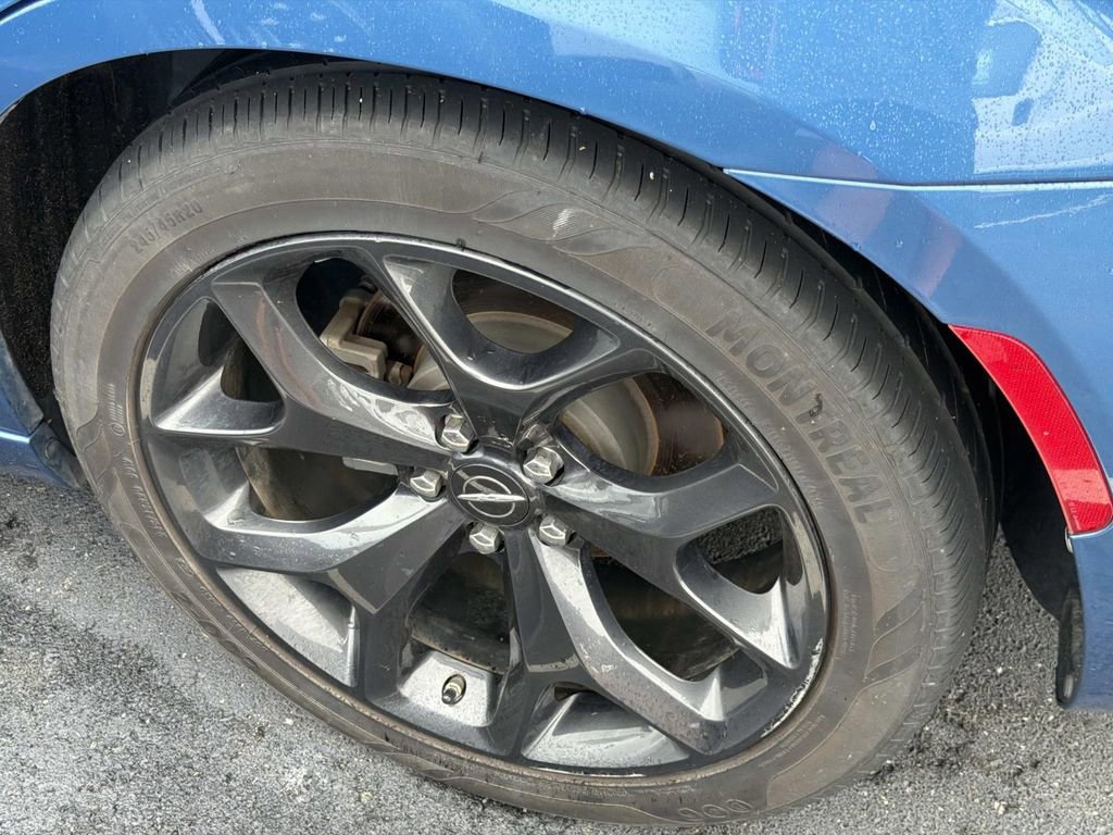 Used 2022 Chrysler 300 Touring L RWD image 8