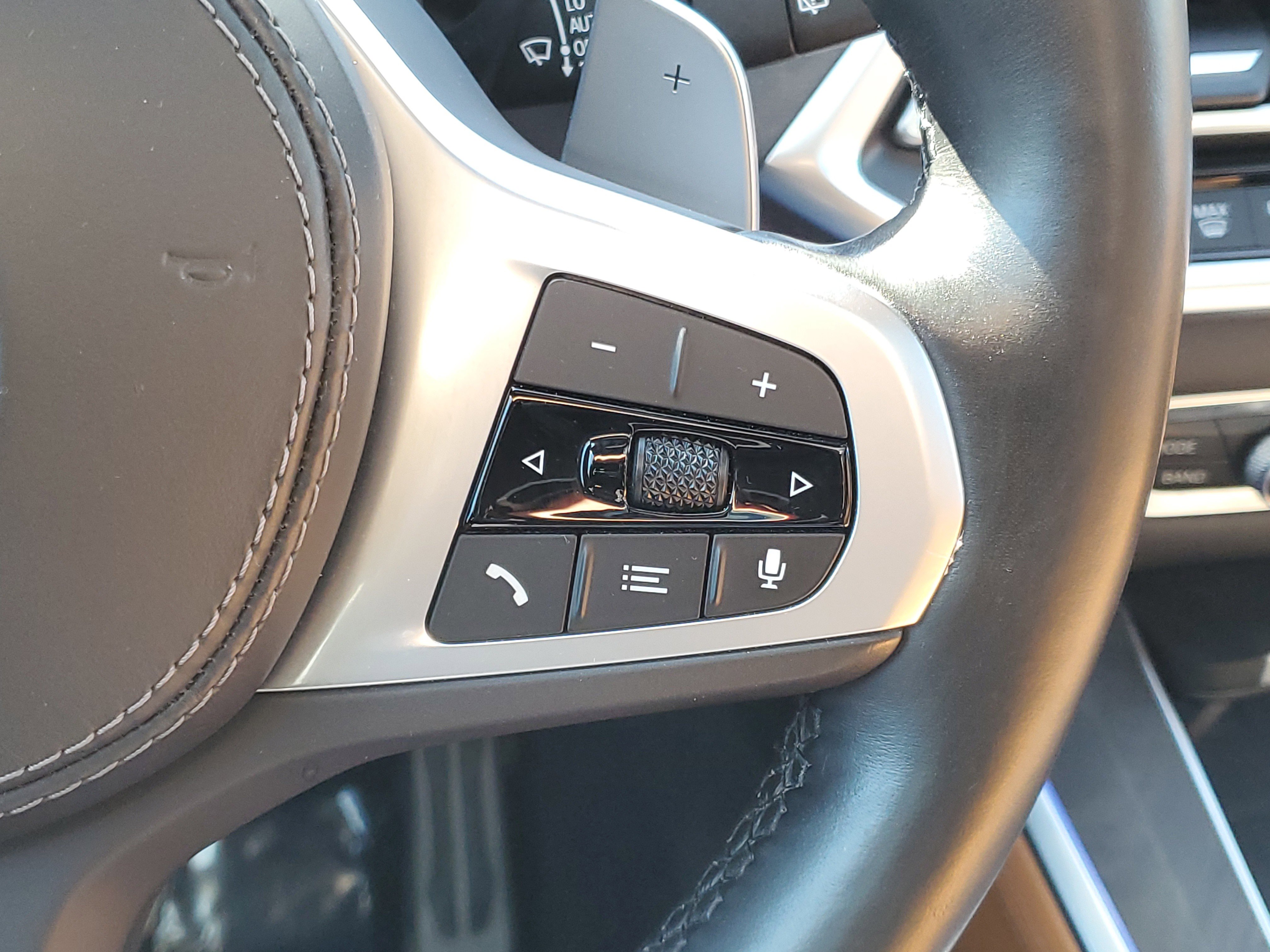 Used 2020 BMW X5 xDrive40i w/ M Sport Package image 13