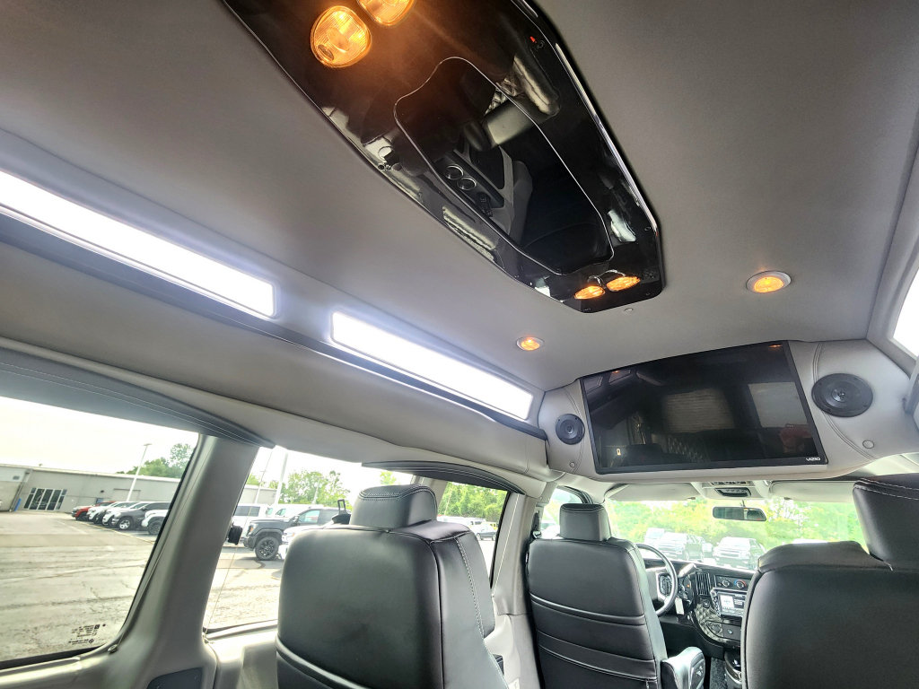 Used 2023 Chevrolet Express 2500 RWD image 58