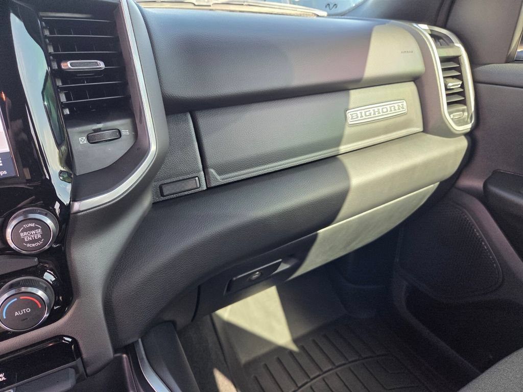 Used 2022 RAM 1500 Big Horn AWD/4WD image 29