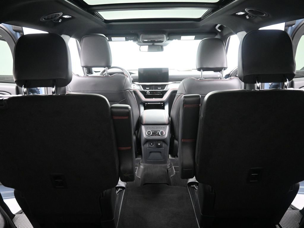 Used 2025 Ford Explorer ST w/ Sun And Sound Package image 35