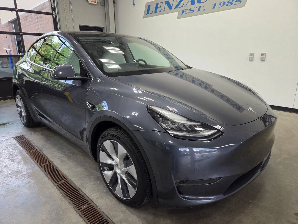 Used 2020 Tesla Model Y Long Range AWD/4WD image 2
