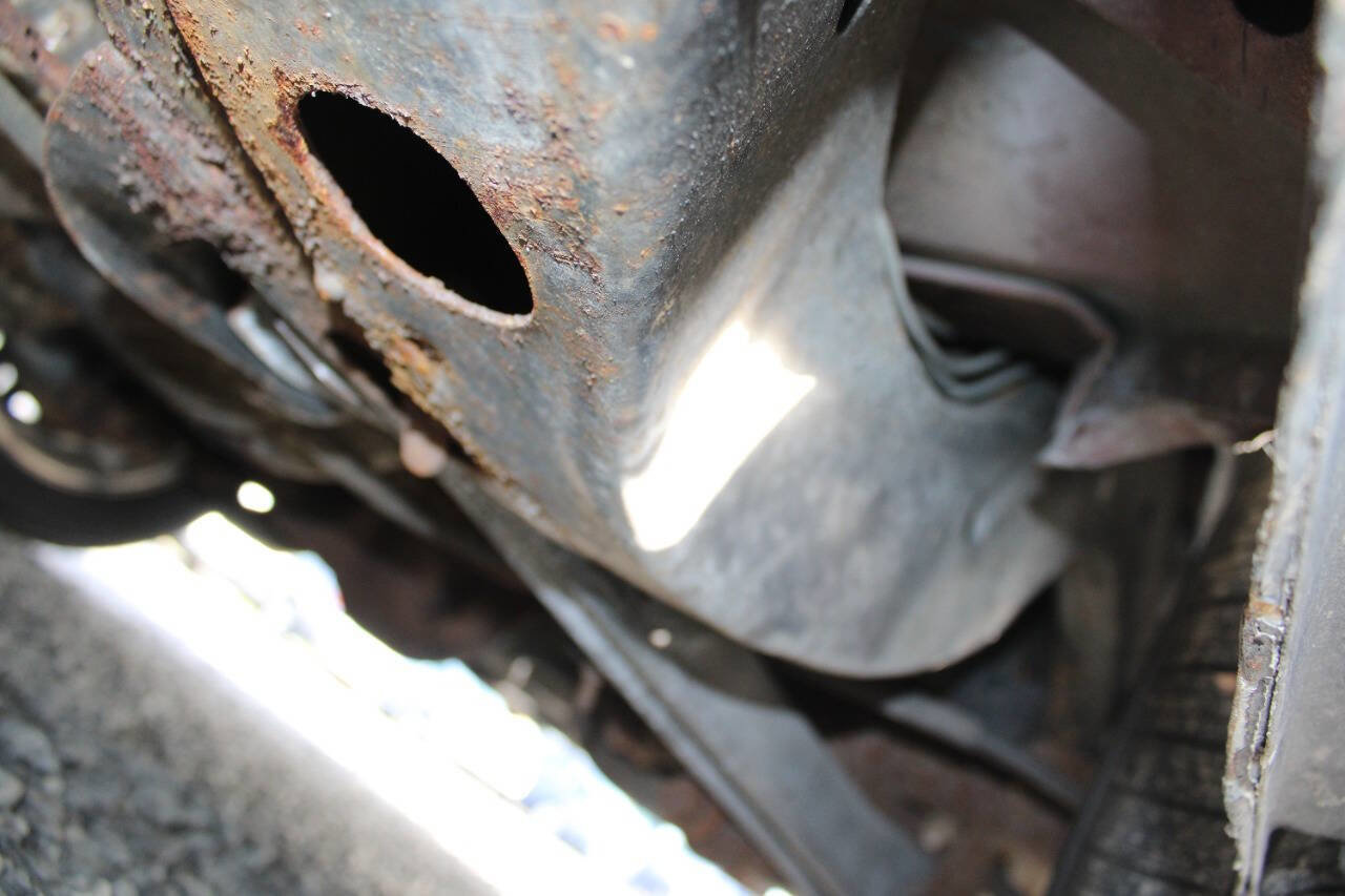 Used 1996 Lincoln Town Car Signature image 31