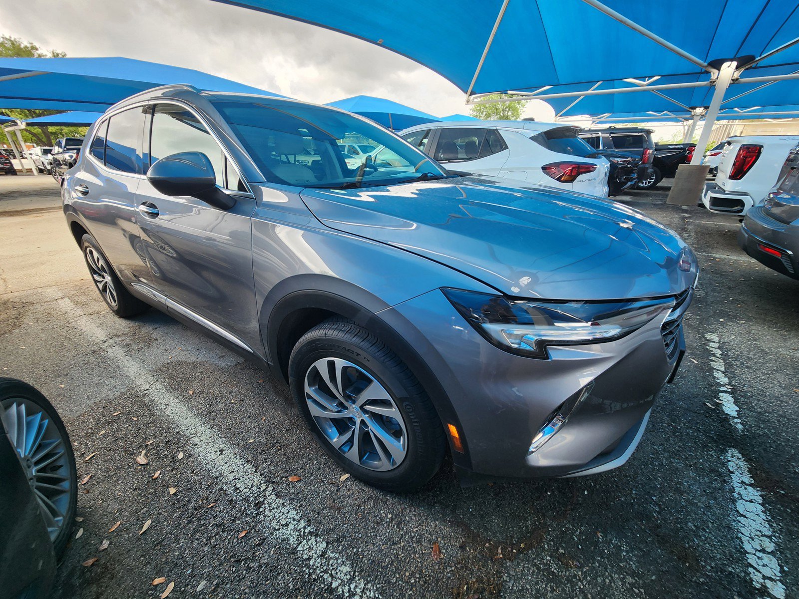 Used 2021 Buick Envision Essence image 1