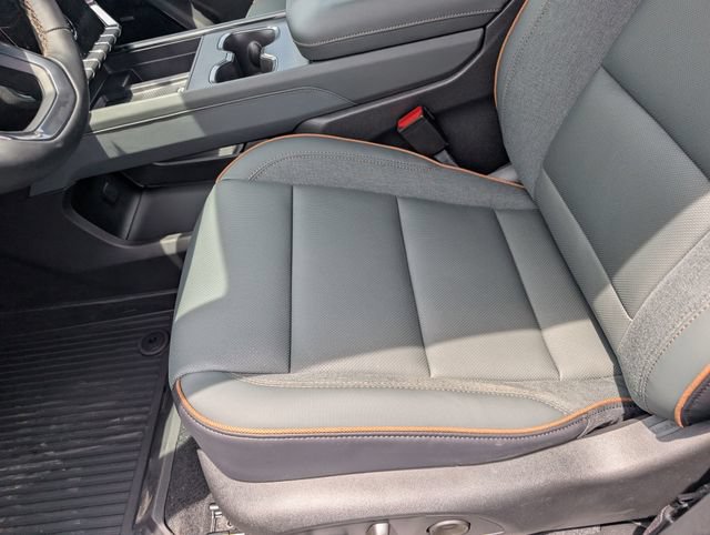 New 2026 GMC Acadia AT4 w/ Luxury Package AWD/4WD image 22