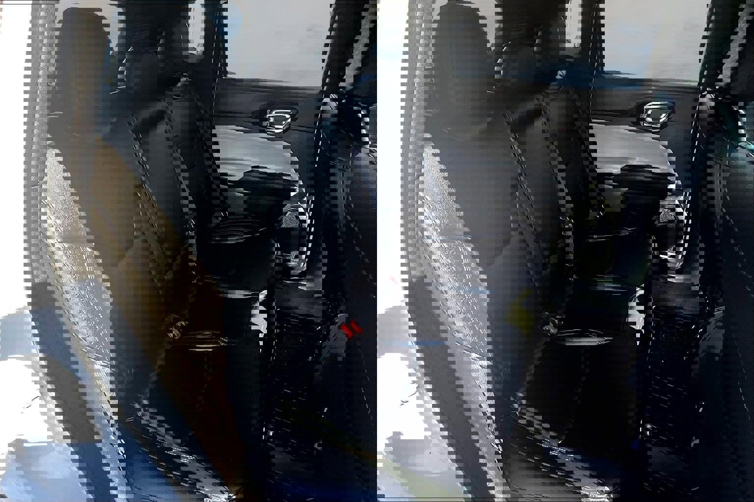 Used 2024 Jeep Compass Limited image 16