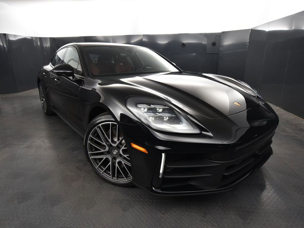 New 2025 Porsche Panamera 4 image 9