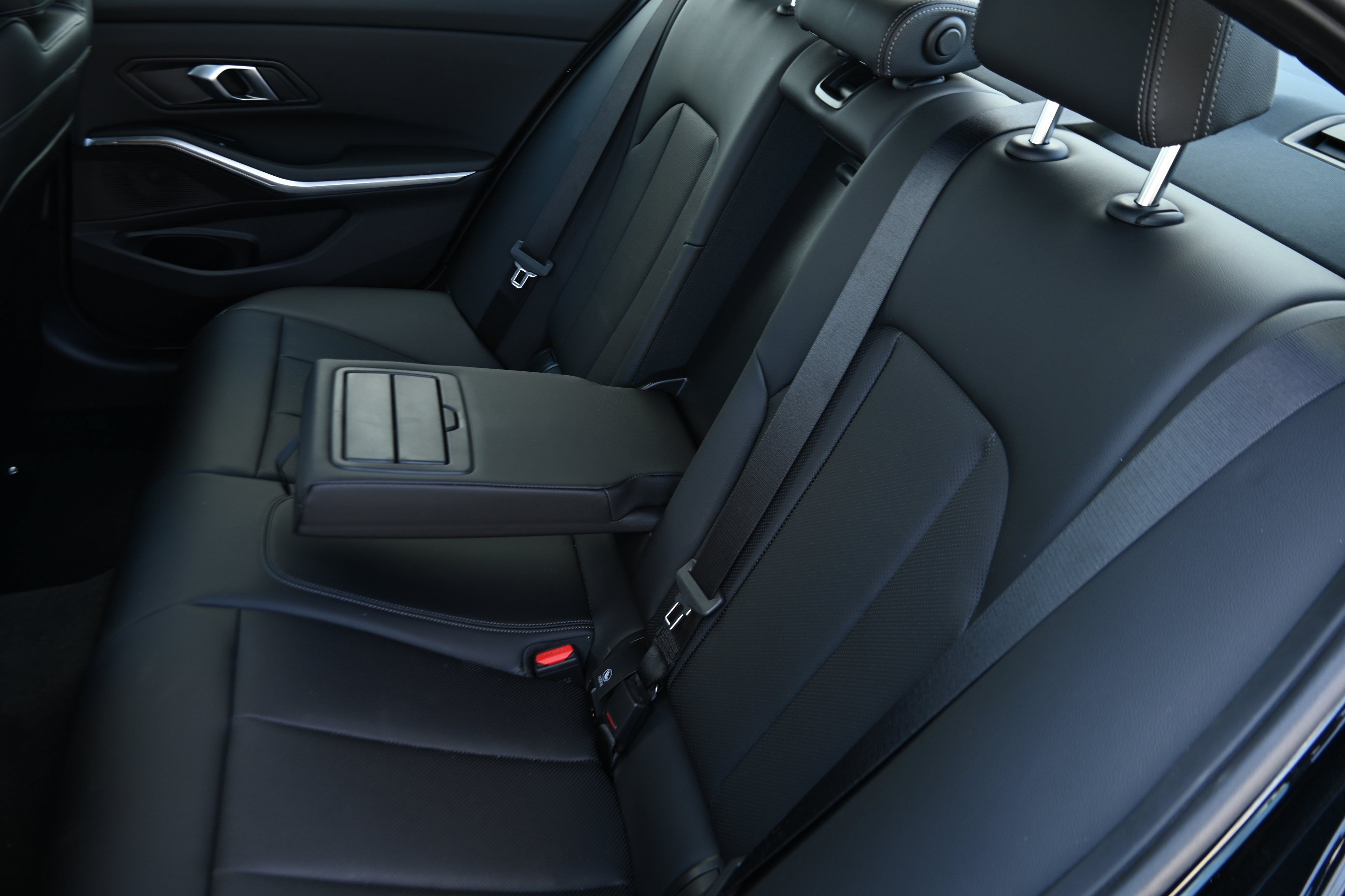Certified 2025 BMW 330i Sedan RWD image 12