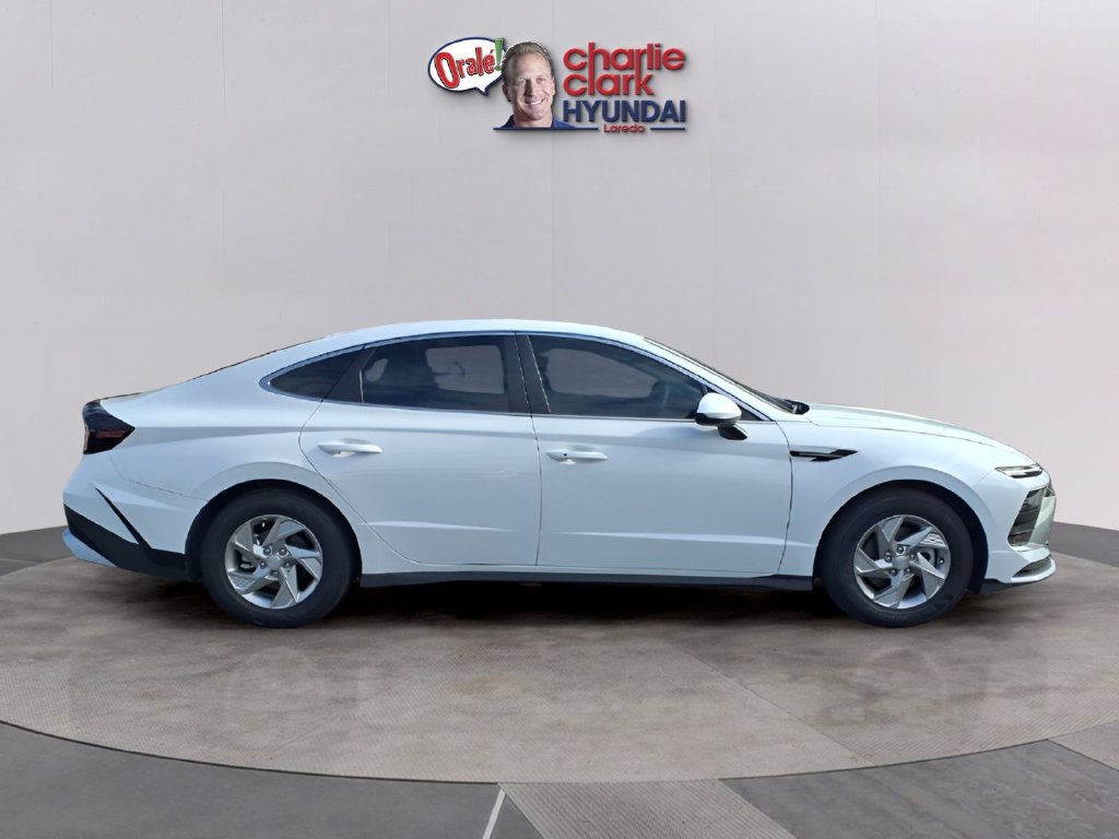 Used 2026 Hyundai Sonata SE FWD image 6