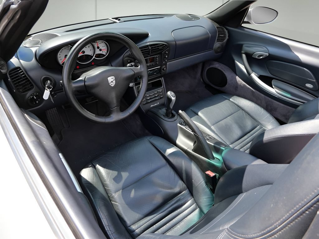 Used 2000 Porsche Boxster S RWD image 28