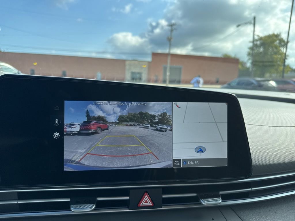 New 2025 Hyundai Elantra SEL image 25