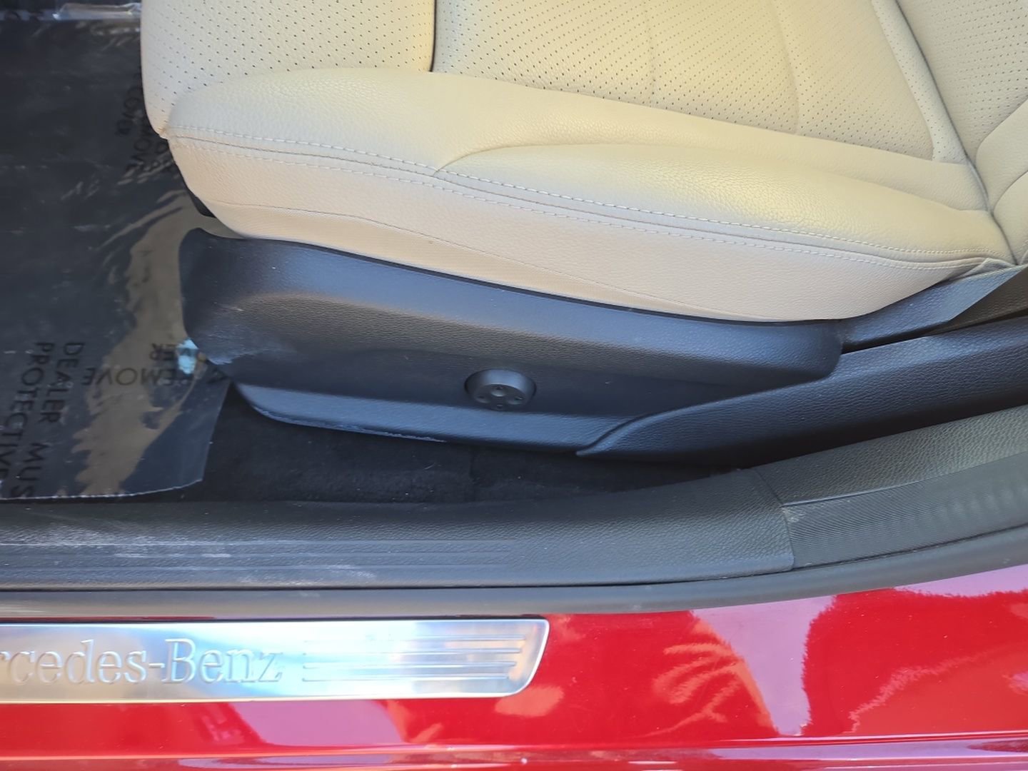 Used 2018 Mercedes-Benz C 300 Sedan image 32