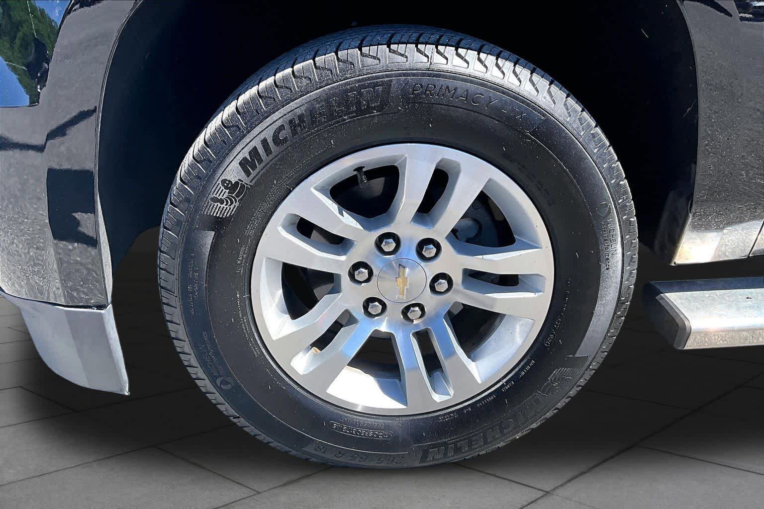 Used 2017 Chevrolet Tahoe LT AWD/4WD image 11