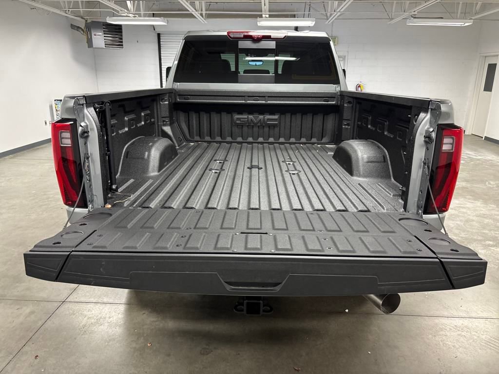 New 2025 GMC Sierra 2500 Denali w/ Denali Reserve Package image 18